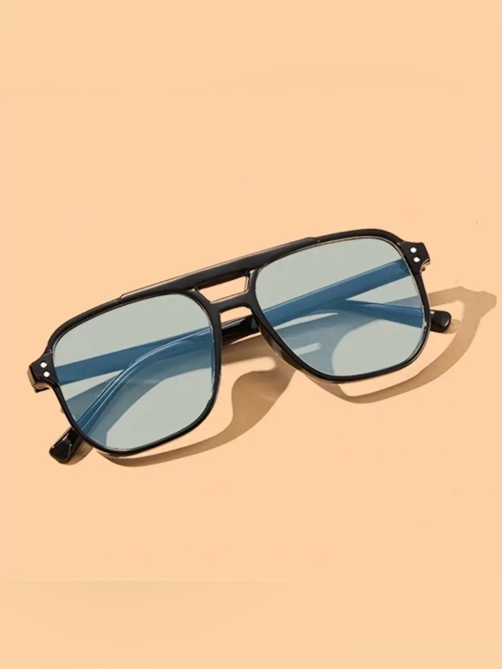 Stylish Retro Sunglasses - New!